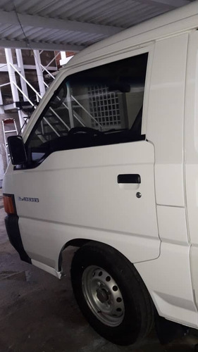 Imagen 2 de 15 de Mitsubishi Panel L300