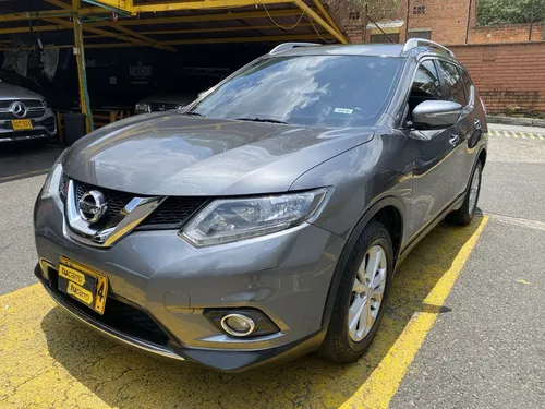 Nissan X-Trail 7 puestos 2.5 Advance 4x2