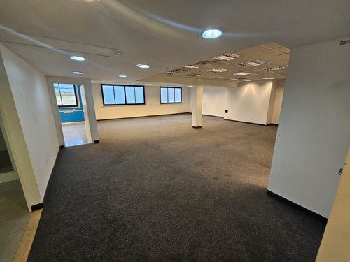 Oficina En Alquiler De 220 M2 En City Bancaria