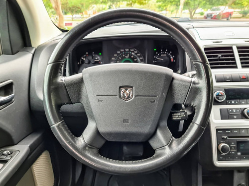 Dodge Journey 2.7 Sxt V6 Gasolina 4p Automático