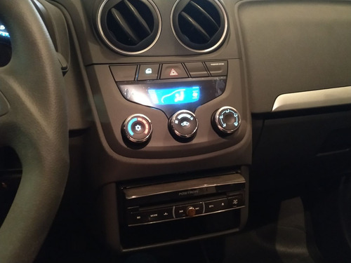 Imagem 4 de 6 de Chevrolet Montana 2017 1.4 Ls Econoflex 2p
