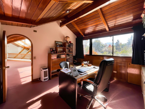 Casa En Venta De 7 Dorm. En Las Condes