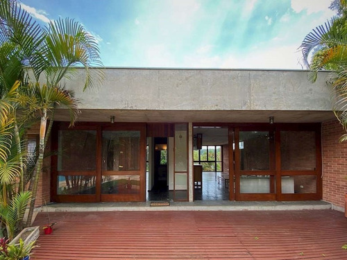 Inpla - Terrea C/ Arq Comtemporânea - 5 Dorms (2 Sts + 2 Sts Americanas) - 1689