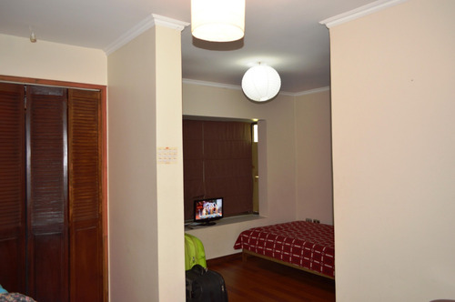 5 Dorm + Serv., Hermoso Jardín, Piscina, Excelente Ubicación