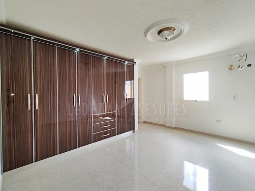 Imagen 14 de 15 de Ledezma Asesores Vende Casa Quinta En Vista Hermosa, Ciudad Bolívar - Venezuela