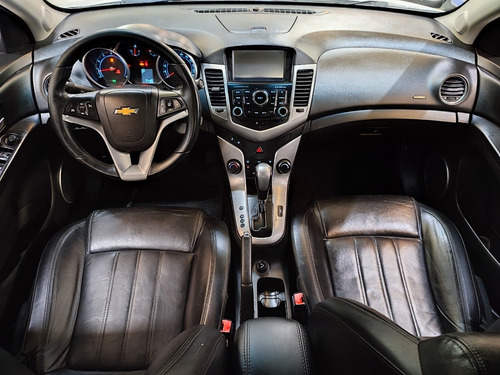 Imagem 8 de 13 de Chevrolet Cruze Lt 1.8 Flex Branco 2012 (automático + Couro)