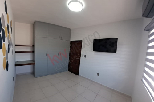 Se Renta Casa En Privada Jimena Residencial, La Paz, B.c.s.