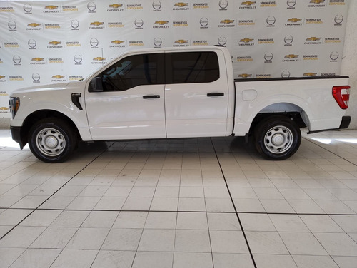 Ford F-150 3.3 XL Doble Cabina V6 4x2 At