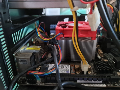 Imagem 2 de 4 de Mini Itx Fm2 A10 7700k 8gb Ddr3 Msata 120gb E Hd500gb