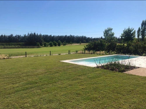 Imagen 3 de 10 de El Golf Nordelta Muy Linda Casa