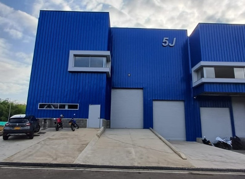 Renta - Alquiler Bodega Centro Logístico En Cerritos