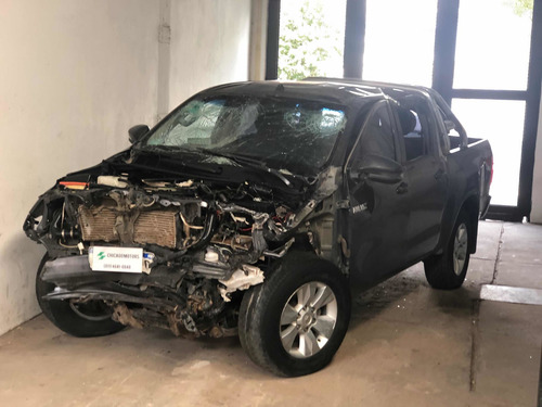 Toyota Hilux Srv 4x4