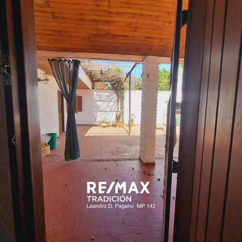 Casa Venta 3dorm C/ Pileta Microcentro Resistencia