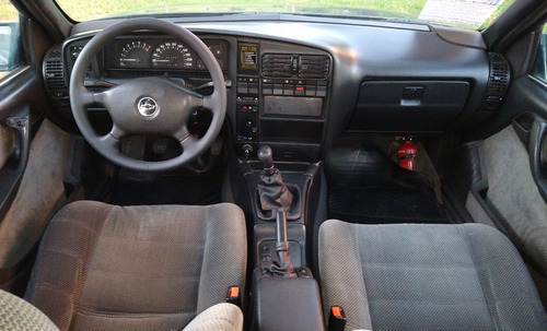 Imagem 2 de 15 de Omega 1996 Gls 2.2 Ar Dir Trio Roda 17 Pneus Novos Raridade