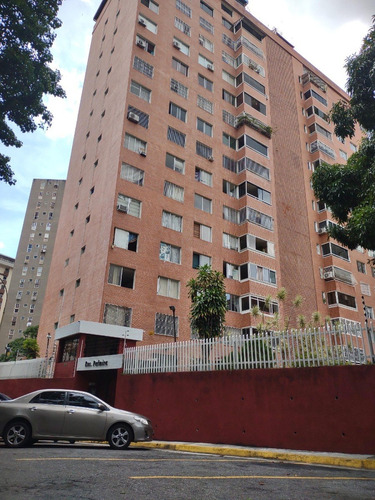 Apartamento En Terrazas Del Club Hipico