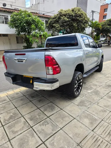 Toyota Hilux 2.4