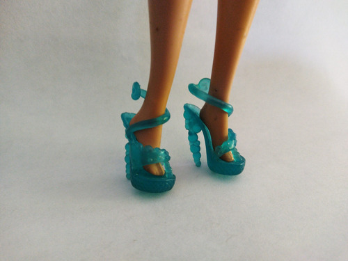 Barbie Ropa Accesorio Zapatillas Tacón Azul Aqua Listón 