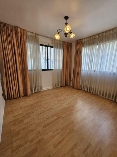 Departamento En Calle Traslaviña, A Pocas Cuadras De Alvare