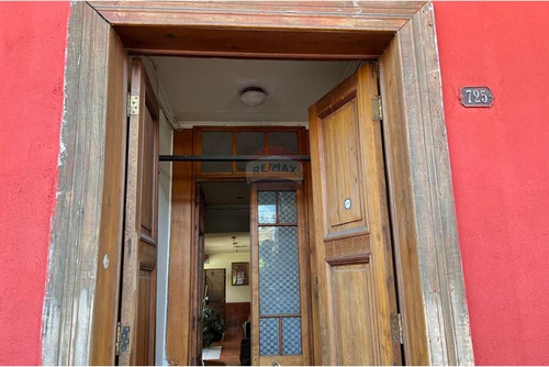 Se Vende Residencial Funcionando Curico Centro
