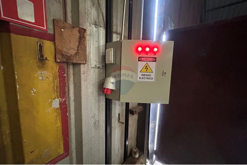 Bodegas 800 Y 850m² Muelle, Seguridad Perimetral