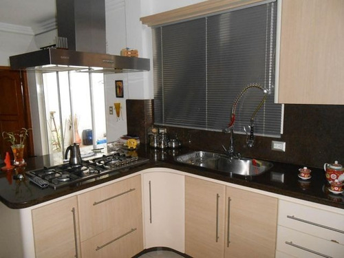 Imagen 8 de 22 de Town House En Venta Urb. Barrio Sucre, Las Delicias, Maracay, 22-12995 Mv