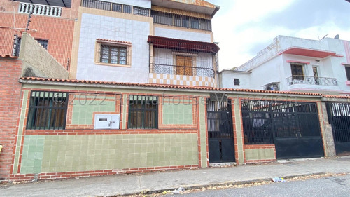 Amplia Casa En Venta Para Uso Comercial Mls #23-19332