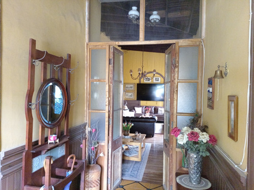 Casa Central 3 Dormitorios 2 Baños Living Y Comedor Estacion