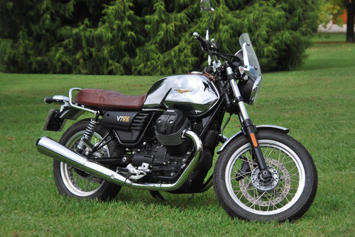 Moto Guzzi V7 Serie Iii 50 Aniversario