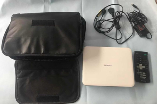Imagen 3 de 3 de Vendo Sony Reproductor De Dvd, Portable Cd/dvd Player + Kit