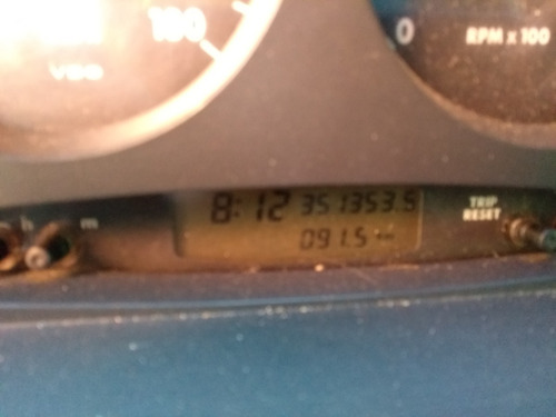 Imagem 8 de 11 de Iveco Daily 35s14 2010/2011 Caminhonete