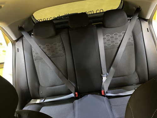 Imagen 16 de 25 de Kia Rio Vibrant