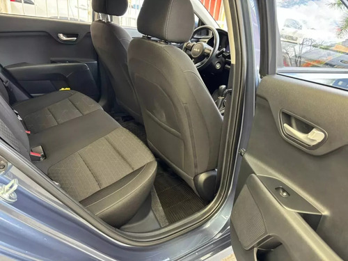 Kia Rio 1.6 L Sedan Mt