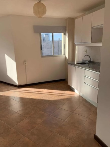 Vendo Apartamento 1 Dormitorio Con Garage En Punta Carretas