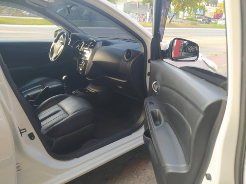 Nissan Versa VERSA SL 1.6 16V FlexStart 4p Mec.