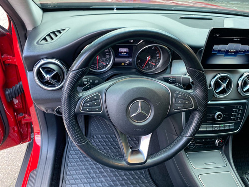 Mercedes-Benz Clase GLA 1.6 Turbo