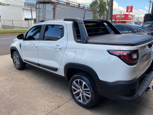 Imagem 5 de 8 de Fiat Strada 1.3 Volcano Cd Aut