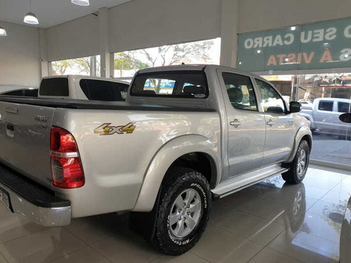 Toyota Hilux 2.7 Srv Cd 4x4 At