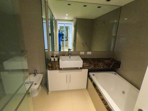 Apartamento 3 Dormitorios En Playa Brava, Punta Del Este