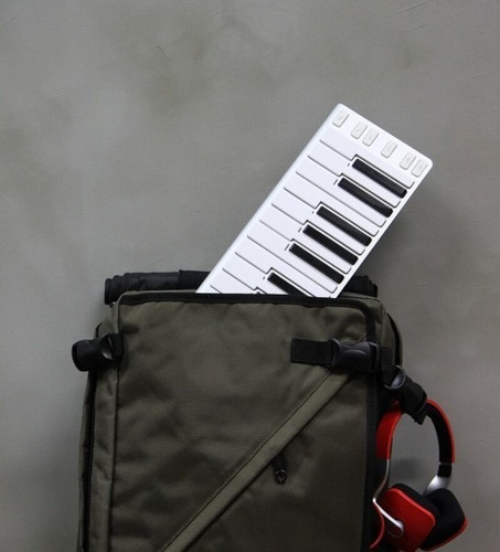 Teclado Controlador Midi Cme Xkey25 25 Gold