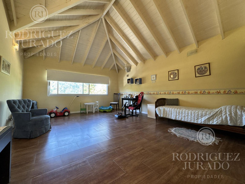 Casa De 400m2 En Venta Barrio Privado Septiembre - Maschwitz