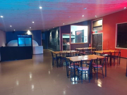 Cabaña En Arriendo De 2 Dorm, Piscina En Chillán