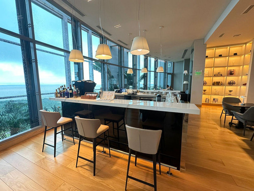 Departamento En Alquiler/venta En Alvear Tower