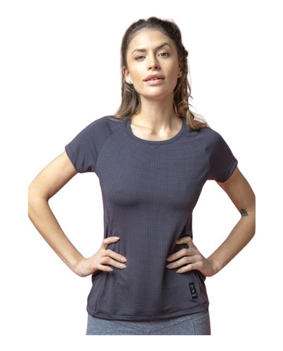 Remera Deportiva C/bolsillos Liviana Darling Microfibra Dama