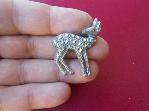 Pin Prendedor - Hermoso Bambi - Vintage