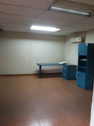 Imagen 3 de 12 de Casa Con Local Comercial En San Blas (a Una Cuadra De La Av. Lara)