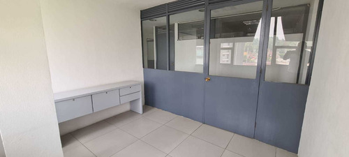 Imagen 11 de 14 de Oficinas En Renta, Excelente Ubicación, Con Servicios.