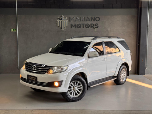 Toyota Hilux SW4 2.7 SR 4X2 16V FLEX 4P AUTOMÁTICO