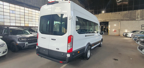 Ford Transit 2.0 Minibus 17+1 460E
