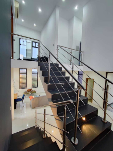 Imagen 14 de 15 de En Venta Casa Con Acabados De Primera En La Castellana Sprc