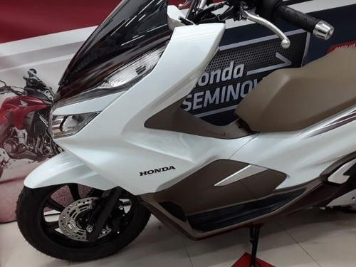Honda Pcx 150 Deluxe - Alta Tecnologia E Facil De Pilotar